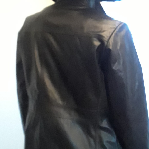 Leather jacket - Picture 5 of 8